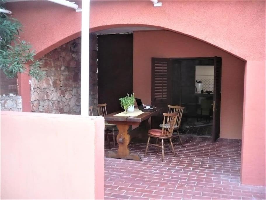 Apartment Maya Stari Grad  Kültér fotó